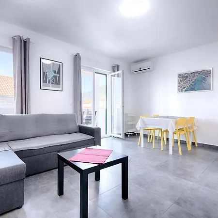 Dule Πανσιόν 4*