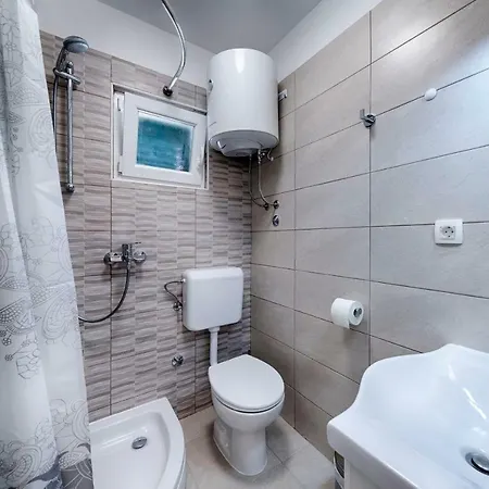 Dule Πανσιόν 4*